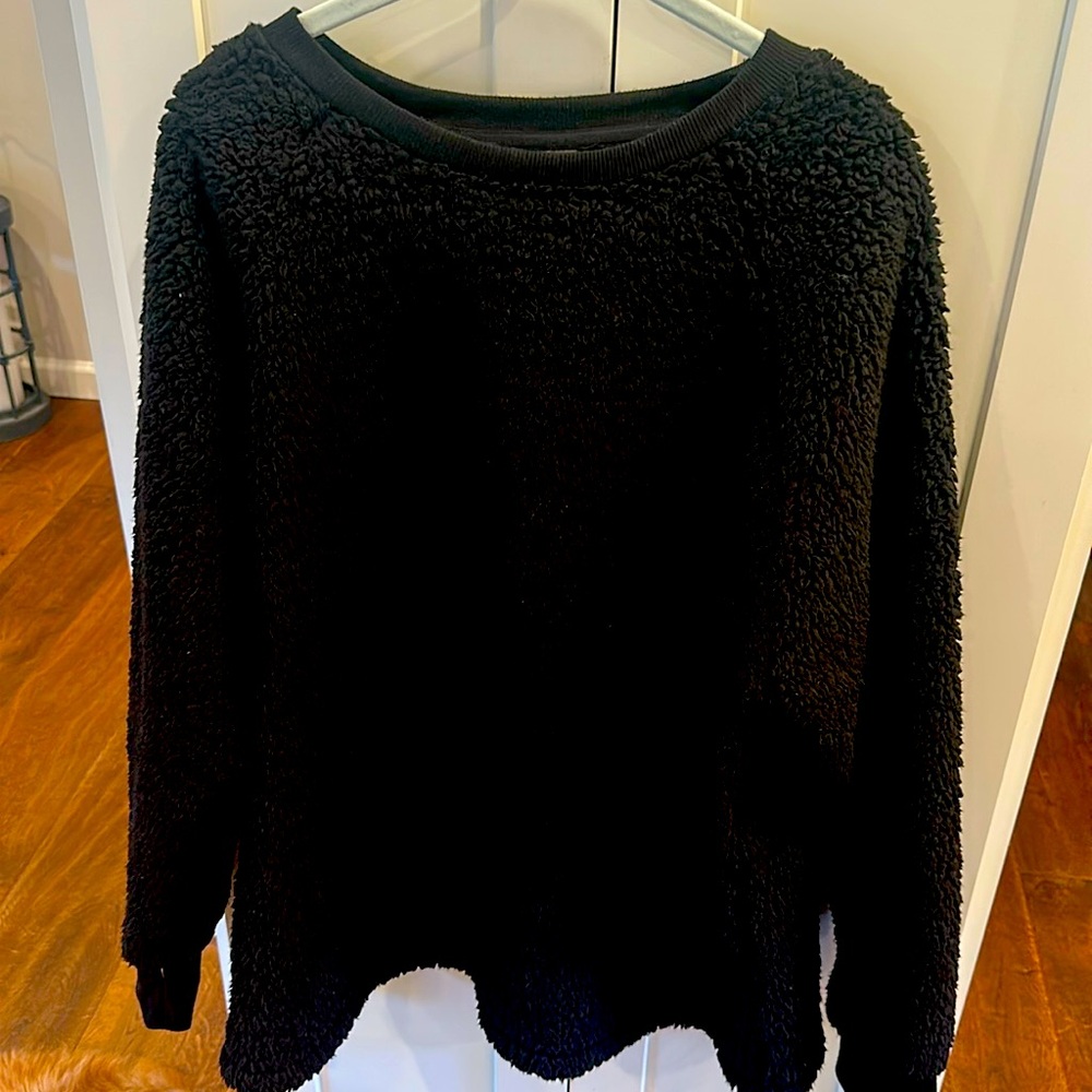 Cuddl Duds Black Crew Neck Sweater Plush Textured